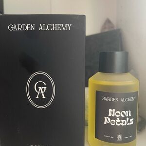 Garden Alchemy Neon Petals Body Oil